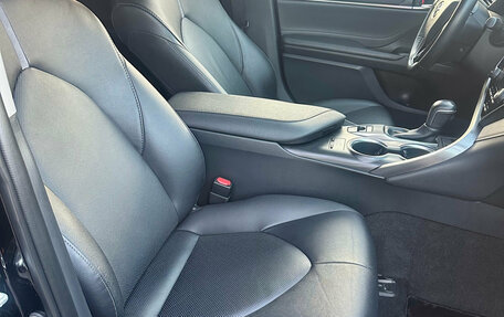 Toyota Camry, 2021 год, 3 100 000 рублей, 15 фотография