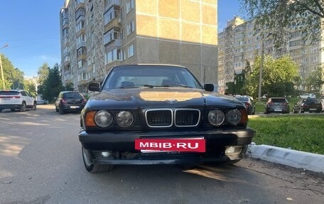 BMW 5 серия, 1989 год, 290 000 рублей, 3 фотография