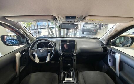 Toyota Land Cruiser Prado 150 рестайлинг 2, 2013 год, 2 599 000 рублей, 10 фотография