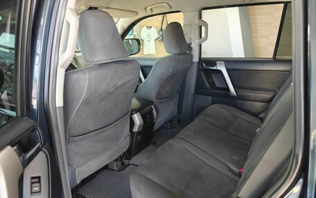 Toyota Land Cruiser Prado 150 рестайлинг 2, 2013 год, 2 599 000 рублей, 15 фотография