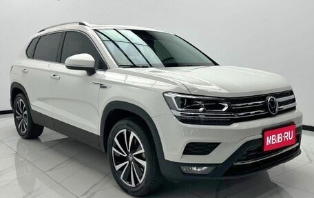 Volkswagen Tharu, 2022 год, 1 920 000 рублей, 1 фотография