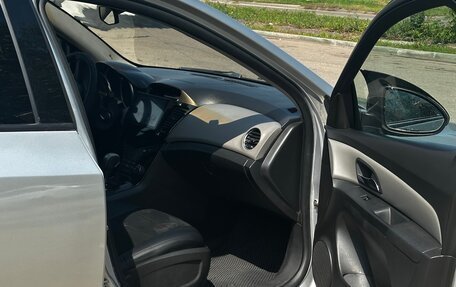 Chevrolet Cruze II, 2011 год, 480 000 рублей, 10 фотография