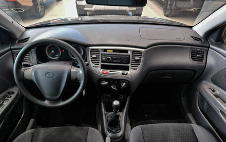 KIA Rio II, 2006 год, 240 000 рублей, 18 фотография