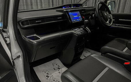 Honda Stepwgn IV, 2020 год, 2 350 000 рублей, 12 фотография