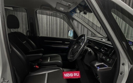Honda Stepwgn IV, 2020 год, 2 350 000 рублей, 10 фотография