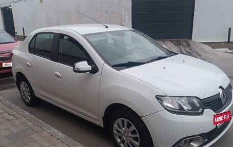 Renault Logan II, 2018 год, 379 000 рублей, 7 фотография