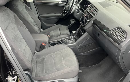 Volkswagen Tiguan II, 2019 год, 2 450 000 рублей, 5 фотография