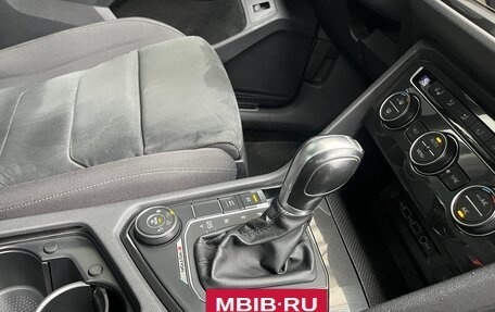 Volkswagen Tiguan II, 2019 год, 2 450 000 рублей, 6 фотография