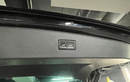 Volkswagen Tiguan II, 2019 год, 2 450 000 рублей, 15 фотография