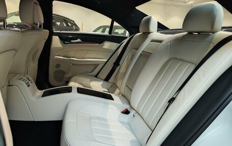Mercedes-Benz CLS, 2015 год, 4 380 000 рублей, 9 фотография