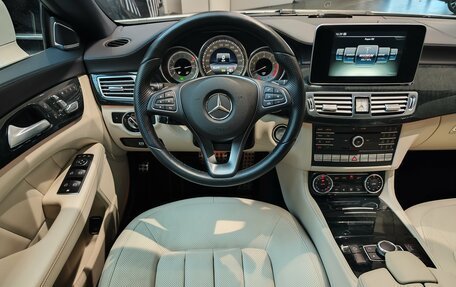 Mercedes-Benz CLS, 2015 год, 4 380 000 рублей, 17 фотография