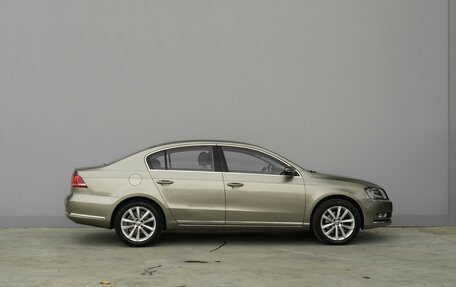 Volkswagen Passat B7, 2012 год, 1 319 000 рублей, 5 фотография