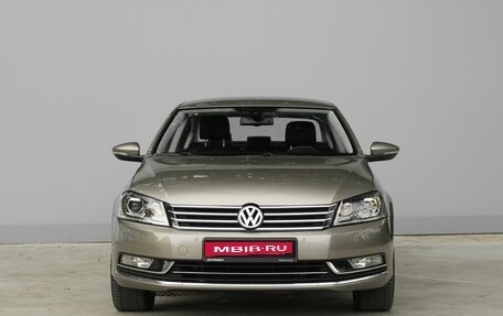 Volkswagen Passat B7, 2012 год, 1 319 000 рублей, 3 фотография