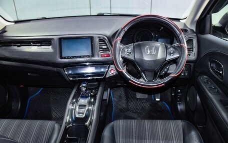 Honda Vezel, 2014 год, 1 349 000 рублей, 13 фотография