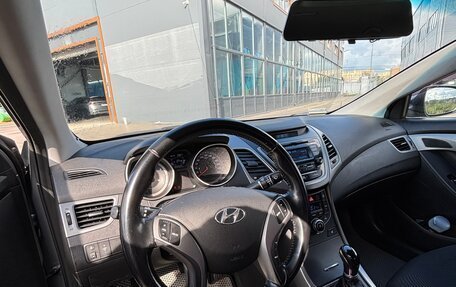 Hyundai Elantra V, 2013 год, 1 000 000 рублей, 11 фотография