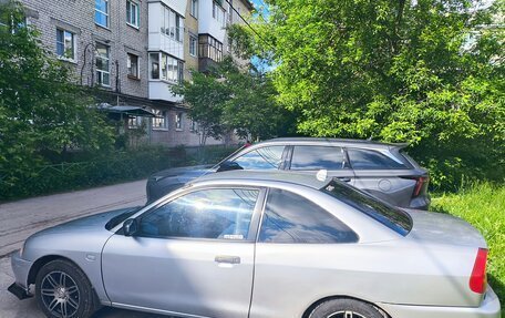Mitsubishi Mirage VI рестайлинг, 2000 год, 350 000 рублей, 4 фотография