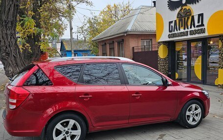 KIA cee'd I рестайлинг, 2010 год, 490 000 рублей, 7 фотография
