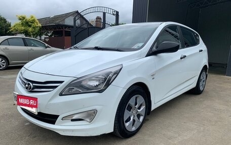 Hyundai Solaris II рестайлинг, 2014 год, 800 000 рублей, 4 фотография