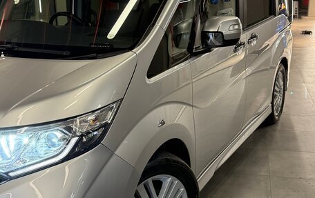 Honda Stepwgn IV, 2015 год, 1 770 000 рублей, 2 фотография
