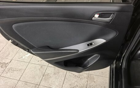 Hyundai Solaris II рестайлинг, 2015 год, 950 000 рублей, 16 фотография