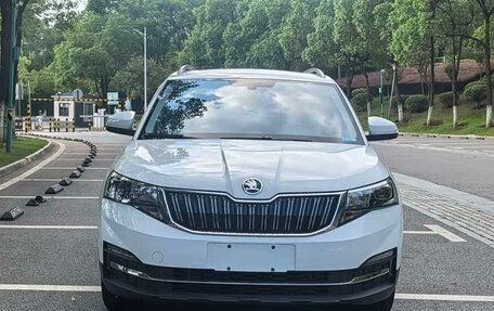 Skoda Kamiq I, 2023 год, 1 355 777 рублей, 2 фотография