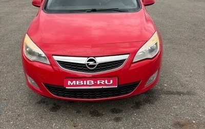 Opel Astra J, 2011 год, 700 000 рублей, 1 фотография