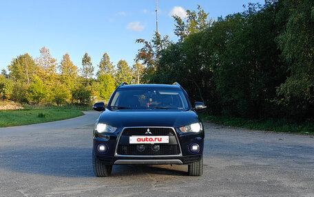 Mitsubishi Outlander III рестайлинг 3, 2010 год, 1 150 000 рублей, 4 фотография