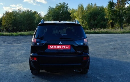 Mitsubishi Outlander III рестайлинг 3, 2010 год, 1 150 000 рублей, 25 фотография
