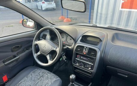 Mitsubishi Carisma I, 2003 год, 250 000 рублей, 11 фотография