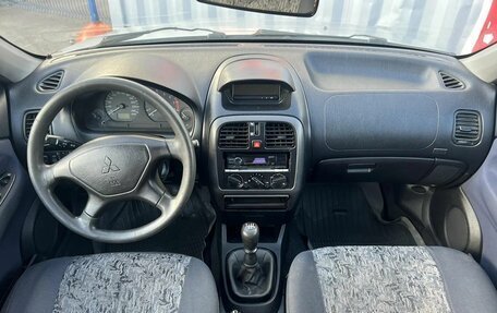 Mitsubishi Carisma I, 2003 год, 250 000 рублей, 12 фотография