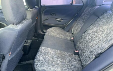 Mitsubishi Carisma I, 2003 год, 250 000 рублей, 17 фотография