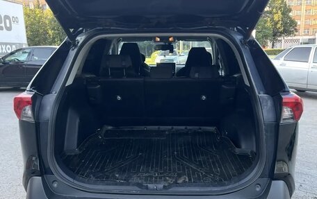 Toyota RAV4, 2021 год, 3 250 000 рублей, 4 фотография
