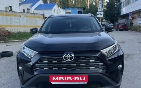 Toyota RAV4, 2021 год, 3 250 000 рублей, 2 фотография