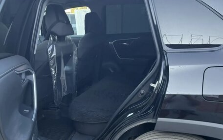 Toyota RAV4, 2021 год, 3 250 000 рублей, 8 фотография