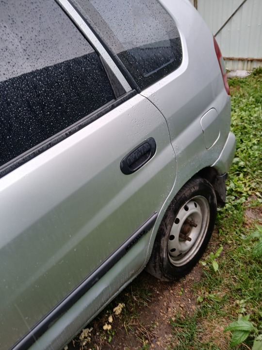 Mitsubishi Space Star I рестайлинг, 2002 год, 250 000 рублей, 6 фотография