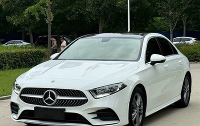 Mercedes-Benz A-Класс, 2022 год, 1 700 000 рублей, 1 фотография