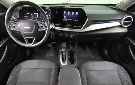 Chevrolet Trax, 2023 год, 1 357 000 рублей, 10 фотография