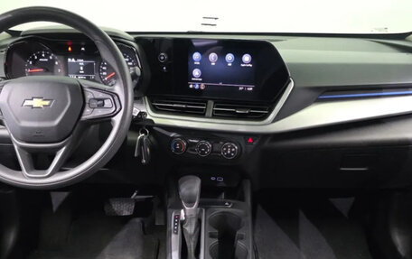Chevrolet Trax, 2023 год, 1 357 000 рублей, 9 фотография
