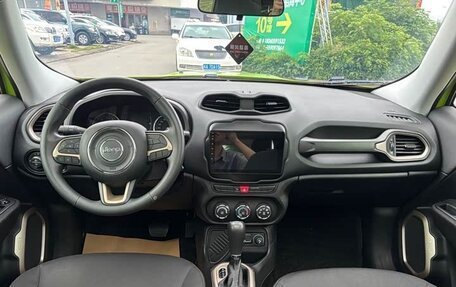 Jeep Renegade I рестайлинг, 2017 год, 940 000 рублей, 8 фотография