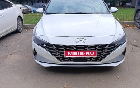 Hyundai Elantra, 2021 год, 1 700 000 рублей, 1 фотография