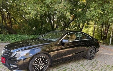 Mercedes-Benz E-Класс, 2013 год, 1 950 000 рублей, 1 фотография