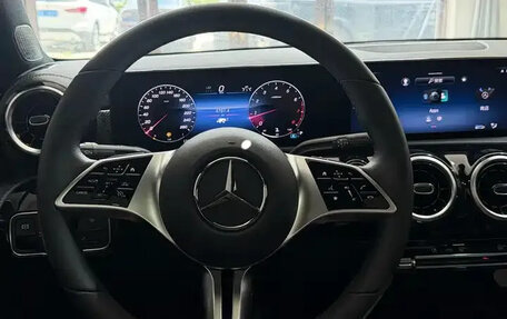 Mercedes-Benz A-Класс, 2023 год, 2 000 001 рублей, 7 фотография