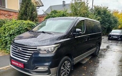 Hyundai Grand Starex Grand Starex I рестайлинг 2, 2020 год, 3 700 000 рублей, 1 фотография