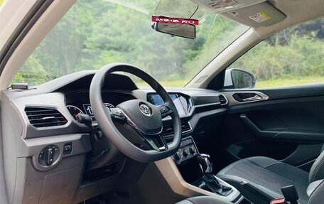 Volkswagen T-Cross I, 2021 год, 1 452 000 рублей, 7 фотография