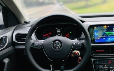 Volkswagen T-Cross I, 2021 год, 1 452 000 рублей, 9 фотография