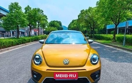 Volkswagen Beetle, 2019 год, 1 450 000 рублей, 2 фотография