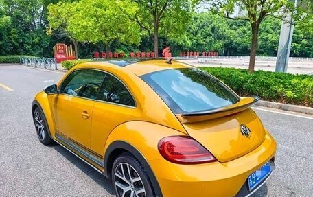Volkswagen Beetle, 2019 год, 1 450 000 рублей, 5 фотография