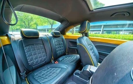Volkswagen Beetle, 2019 год, 1 450 000 рублей, 10 фотография