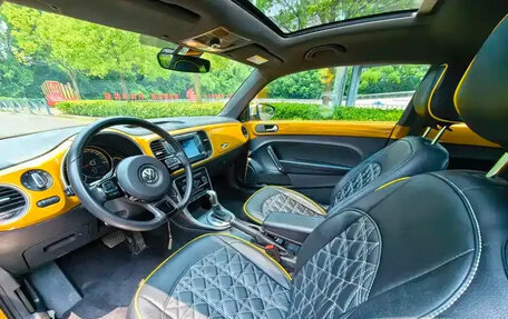 Volkswagen Beetle, 2019 год, 1 450 000 рублей, 7 фотография