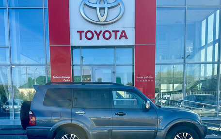 Mitsubishi Pajero III рестайлинг, 2005 год, 910 000 рублей, 2 фотография